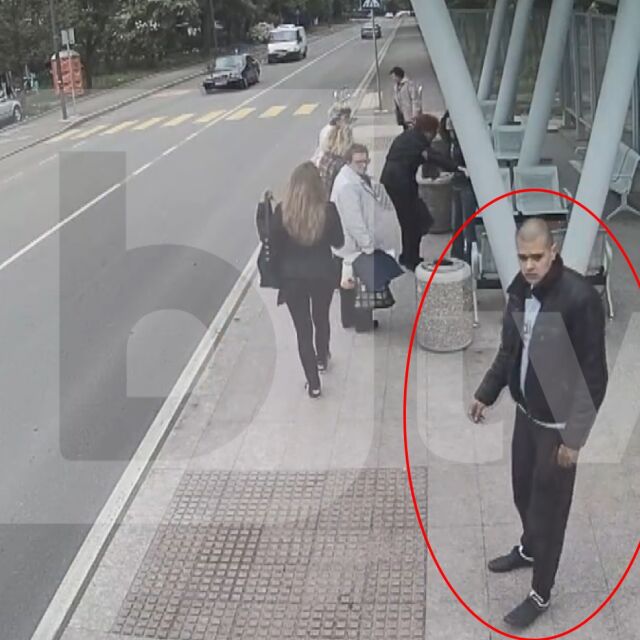 Кой е мъжът, изритал в гръб възрастна жена на спирка в Бургас