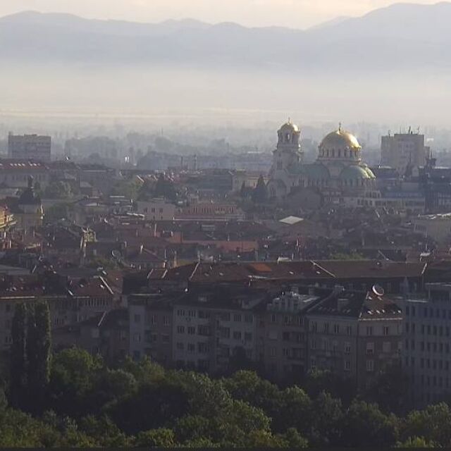 При замърсен въздух в София: Двойно по-скъпа „Синя зона”, безплатен транспорт – само в краен случай