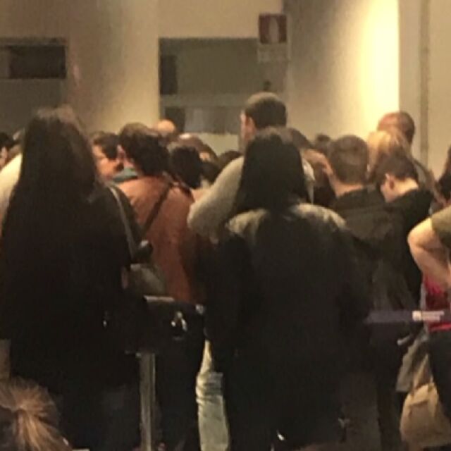 МВнР: Около 35 българи от блокираните на летище „Чампино“ са останали в Рим