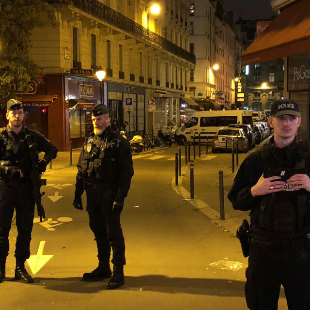 Франция започна разследване за тероризъм след нападението с нож в Париж