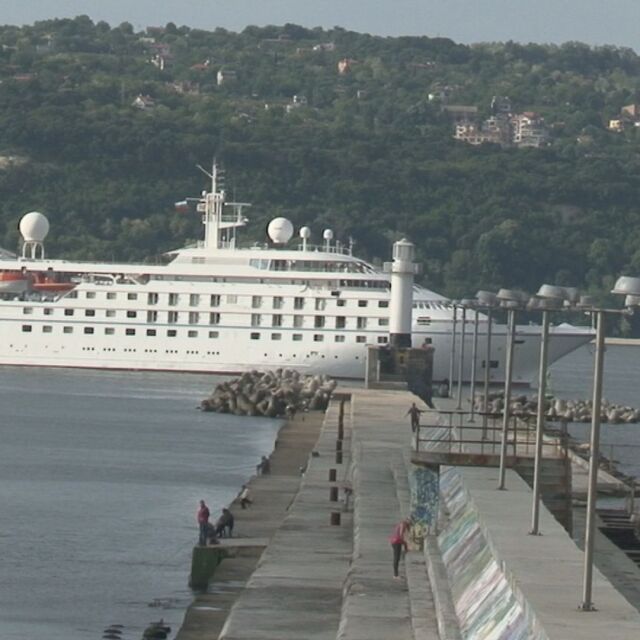 Нито един круизен кораб няма да посети Варна и Бургас това лято