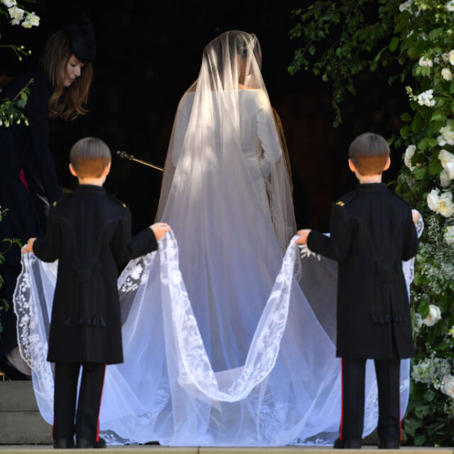 Как е изглеждала сватбената рокля на Меган Маркъл от първия й брак с Тревър Енгелсън