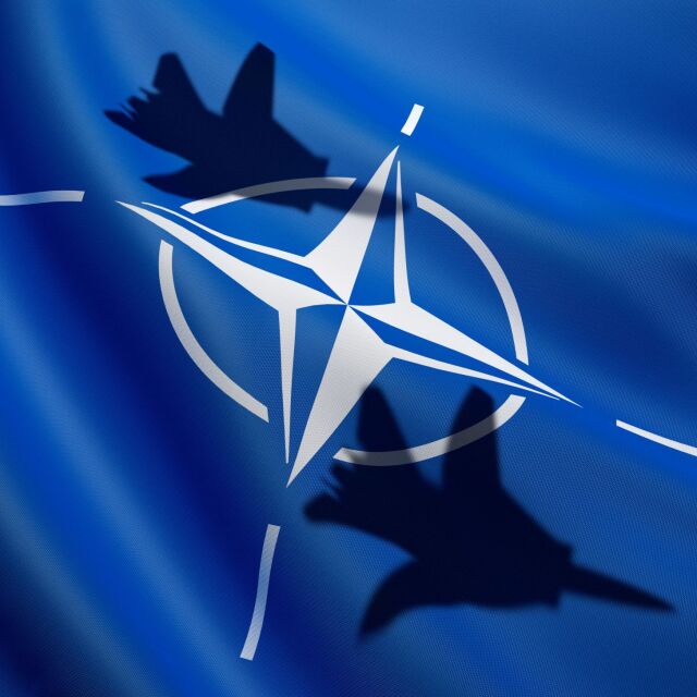 НАТО засега няма да предоставя изтребители на Украйна