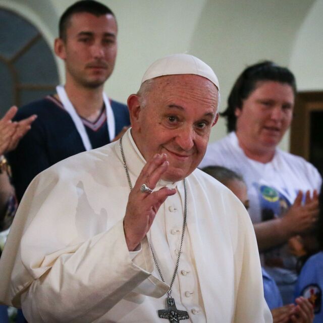 Папата: Песимистите съсипват всичко – дори торта, сипвайки оцет върху нея