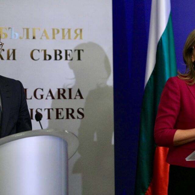 Маас: Решението за инвестиция в България е на "Фолксваген", политиката не се меси