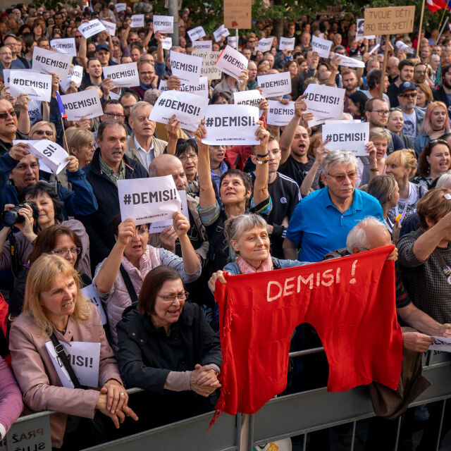 Антиправителствен протест в Прага