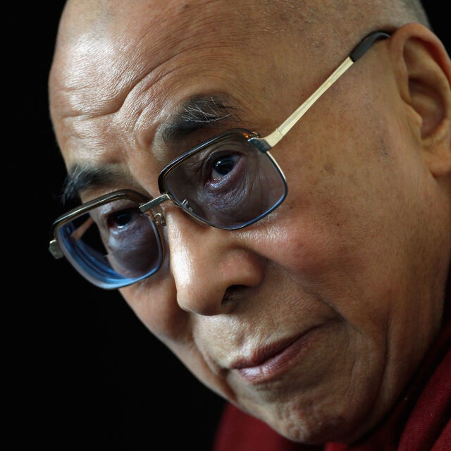 Как да развием самоувереност - съвети от Далай Лама