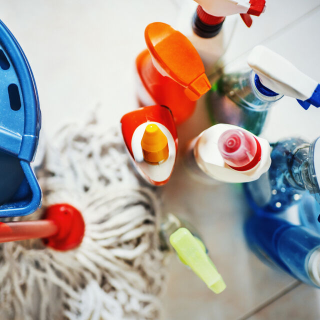 Колко струва пролетното почистване на дома с фирма?