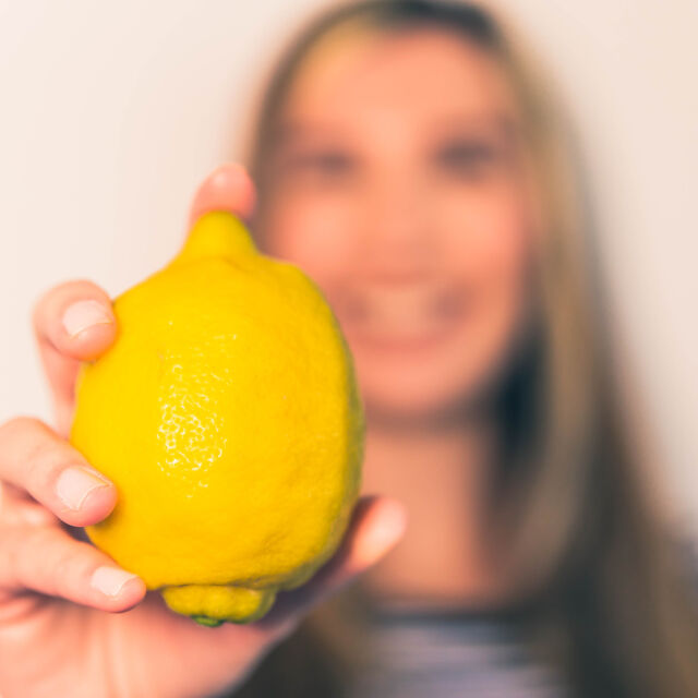 Ето как един лимон на ден ще повиши хидратацията и еластичността на кожата ви