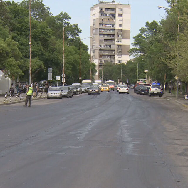 Шофьорите могат да искат обезщетение за щети от разтопения битум в „Подуяне“ в София