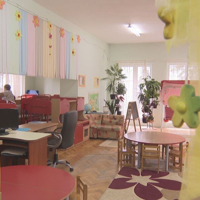 Отново на детска градина: В София ще отворят 176 