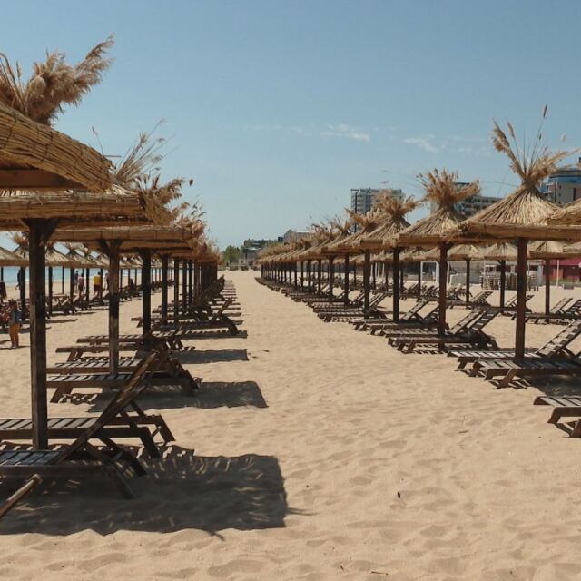 Вижте кои плажове ще са с безплатни чадъри и шезлонги това лято