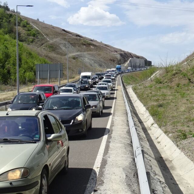 АПИ: Около 90 000 коли са се върнали в София на 4 май 
