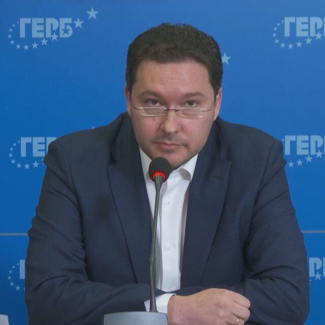 Даниел Митов: Служебното правителство действа като предизборен щаб на Радев