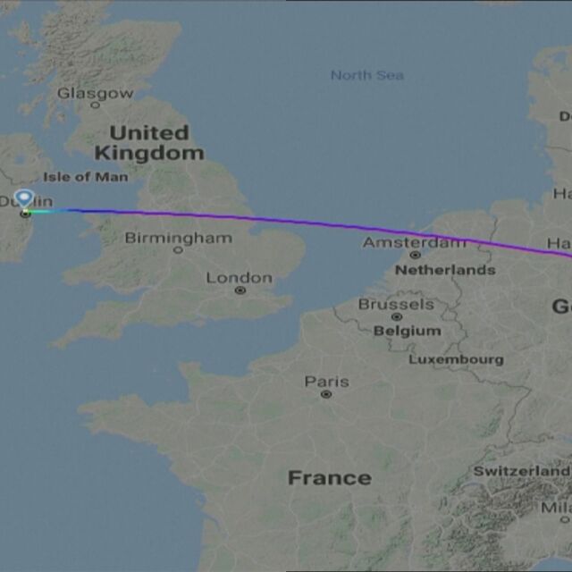 Самолет на „Райънеър“ кацна извънредно в Берлин