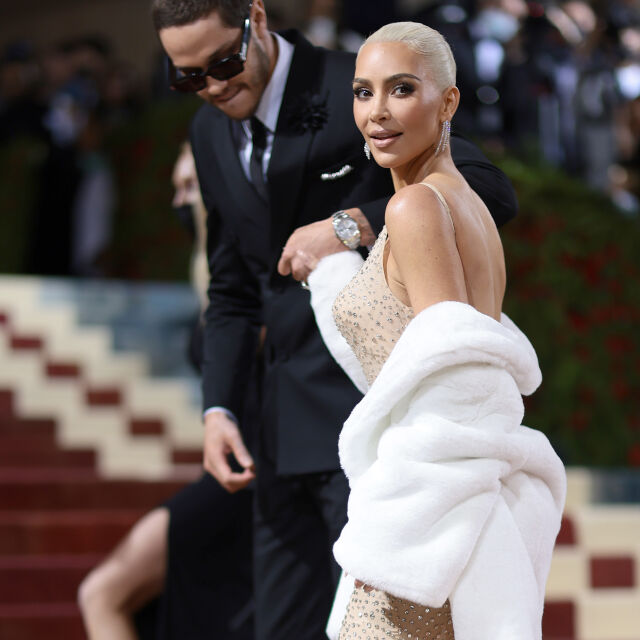 Ким Кардашиян се подложи на драматична диета, за да влезе в роклята на Мерилин Монро на Мет Гала