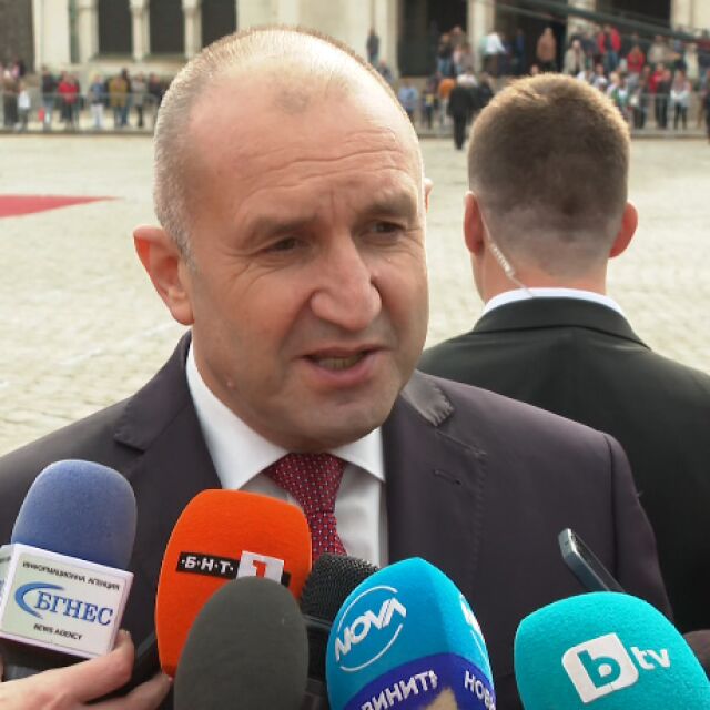 Радев: Решението на НС е опасна стъпка към въвличане на България във войната