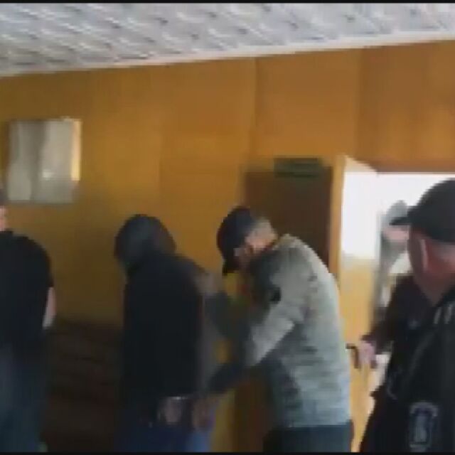 Освободиха задържаните при спецакция в Сливен за контрабанда и пране на пари