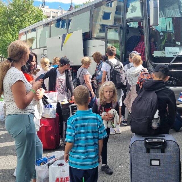 Бежанците ще са в отделни вагони при преместването от хотелите по Черноморието