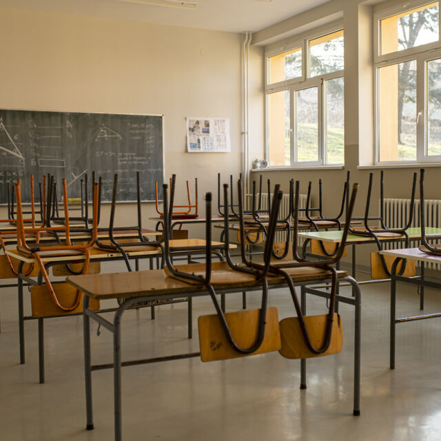По-малко домашни – нови предложения на МОН за намаляване натоварването на учениците