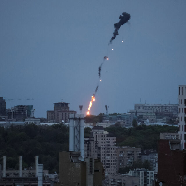 Отново въздушна тревога и взривове в Киев и други части на Украйна