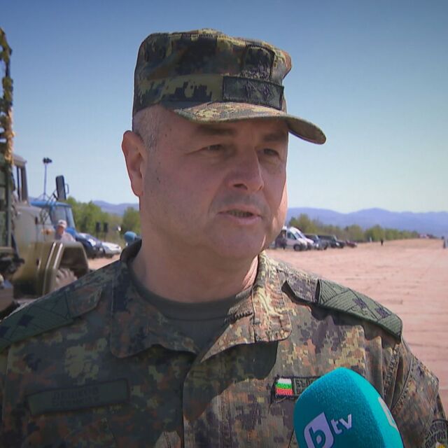 Ген. майор Деян Дешков: Да ръководиш парад, е неописуемо. Това е най-мащабният ритуал на армията