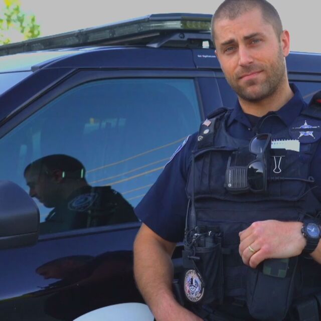 Да локализираш стрелец и да спасиш живот: Наградиха български полицай в САЩ (ВИДЕО)