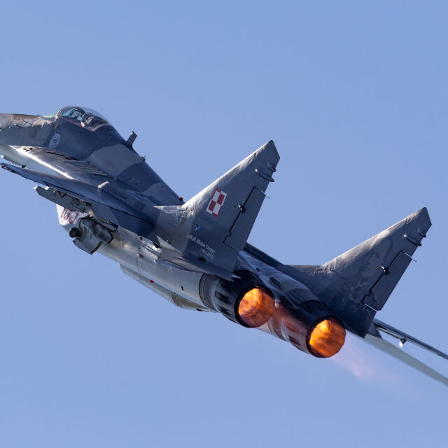 Полша ни предостави втория двигател за МиГ-29