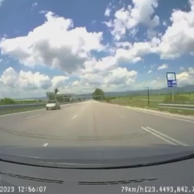 Поредно шофиране в насрещното: Заснеха възрастен мъж на "Околовръстния път"