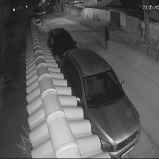 Серийни кражби от автомобили в Пловдивско: Видеокамери заснеха извършителя