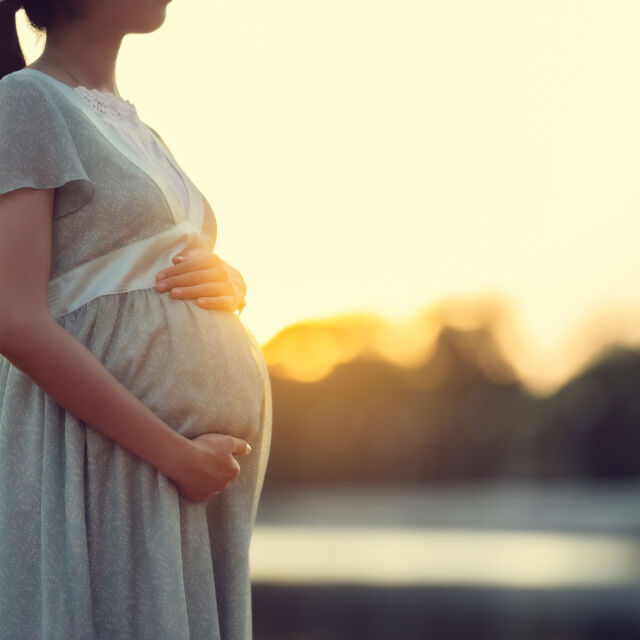 Доц. Мангъров: Бременните жени може да се ваксинират срещу коклюш