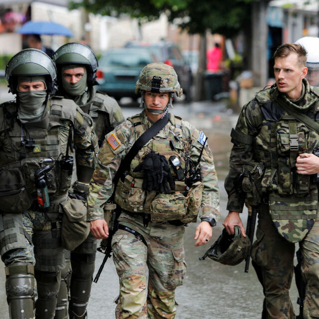 Напрежението в Косово: Враждуващите страни остават на полярни позиции
