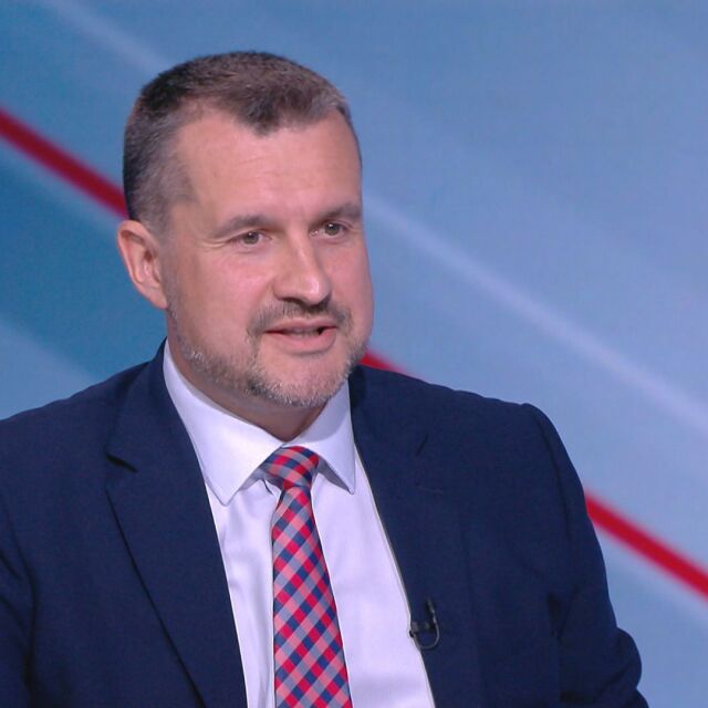  Калоян Методиев: Радев и Борисов се договориха за следена игра на ръководещ и съпротива 