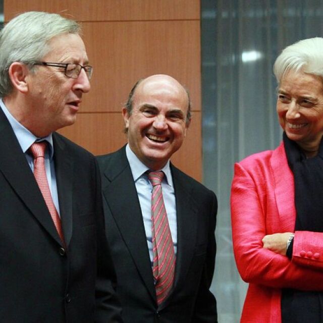 Еврогрупата пуска 7 млрд. евро финансиране за Гърция