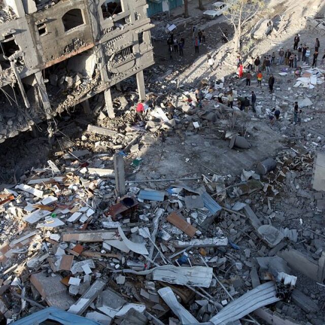 След бомбардировките: Стотици сгради в Газа са напълно разрушени