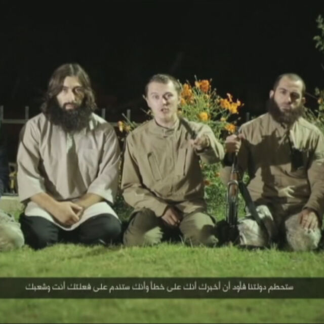 "Ислямска държава" към Путин: Ще съжаляваш, ще дойдем при вас (ВИДЕО)