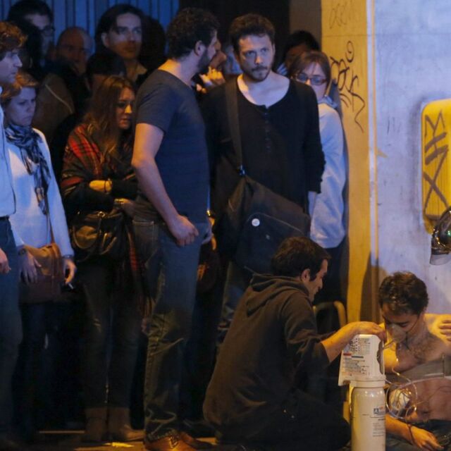 Около 100 убити в концертната зала "Батаклан" в Париж