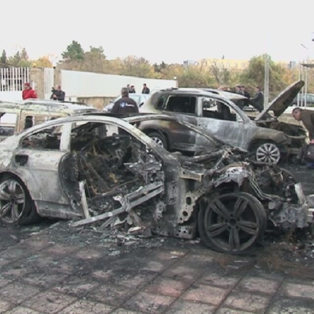 Подпалиха колата на известен варненски адвокат