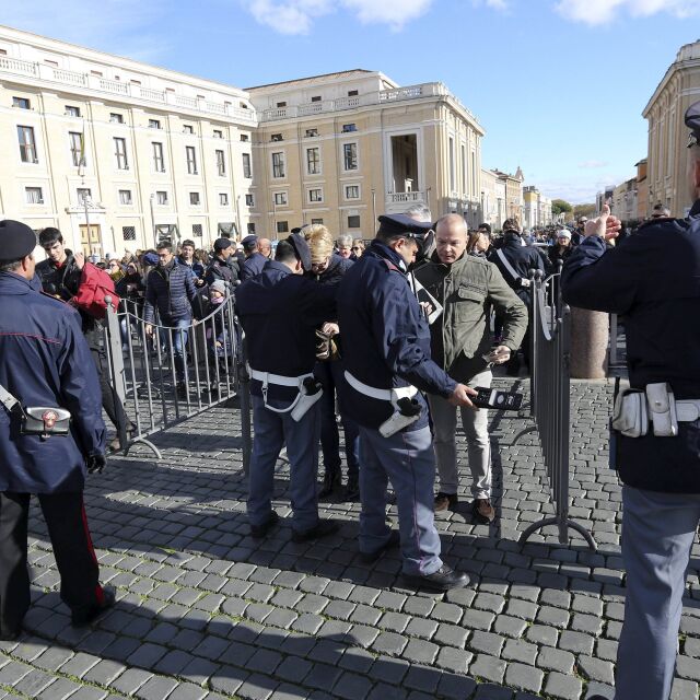 Засилени мерки за сигурност в Рим за великденските празници