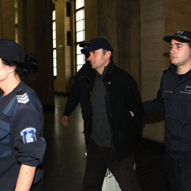 Валентин Димитров вече излежава първата си присъда