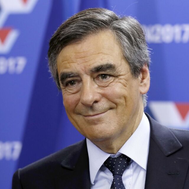 Партията на Франсоа Фийон поднови подкрепата си за кандидатурата му за президент