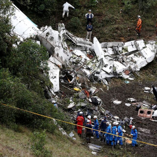 Открити са двете черни кутии на катастрофиралия в Колумбия самолет (СНИМКИ)