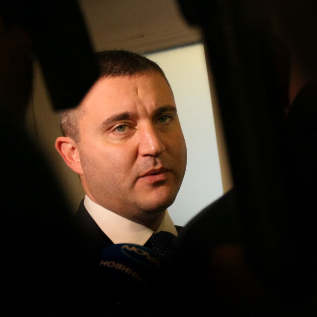 Кариерата на ключовия финансов министър Владислав Горанов