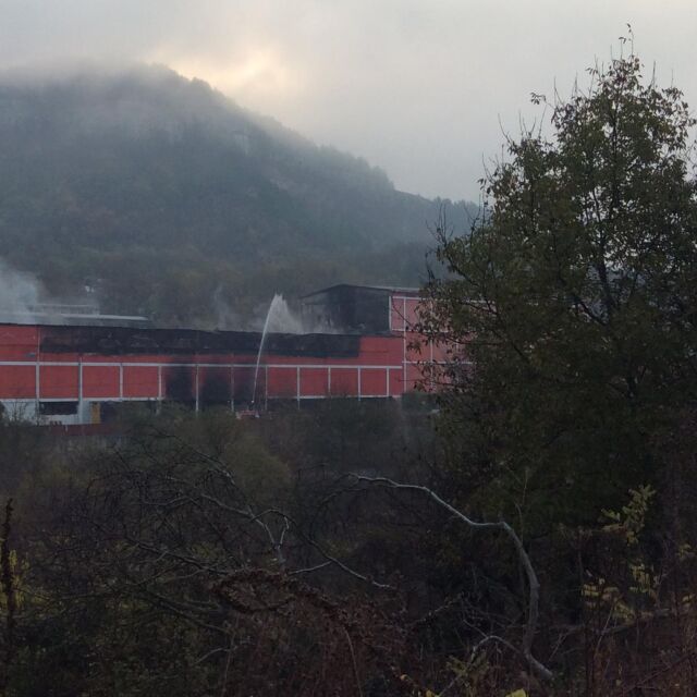 Загуби за милиони от пожара в месокомбината във Велико Търново