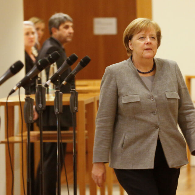 Ангела Меркел не изключва възможността да поиска вот на доверие