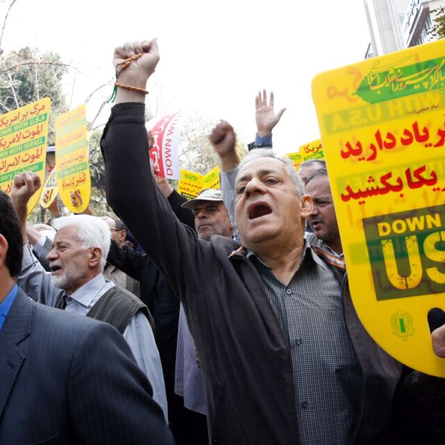 По-тежките санкции на САЩ срещу Иран влизат в сила 