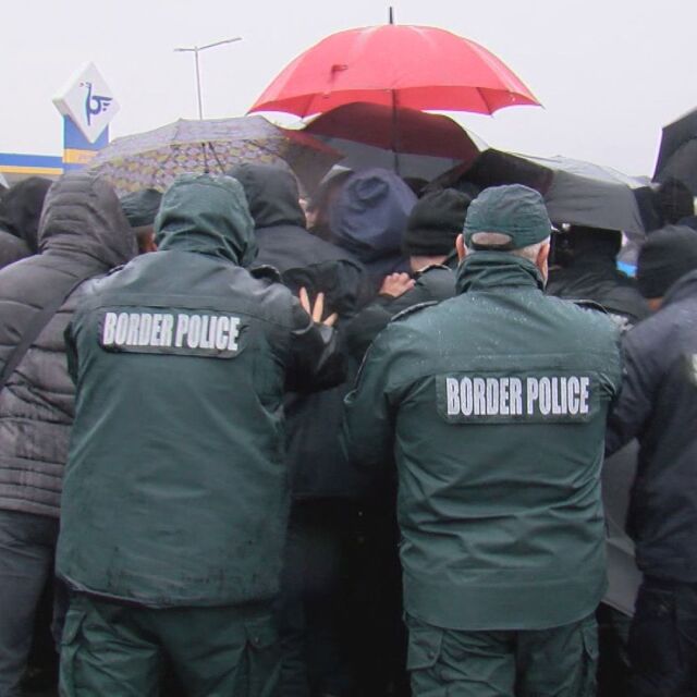 Позволи ли си благоевградската полиция да репресира граждани и журналисти