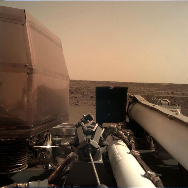 „ИнСайт” ще изследва Марс над 2 години