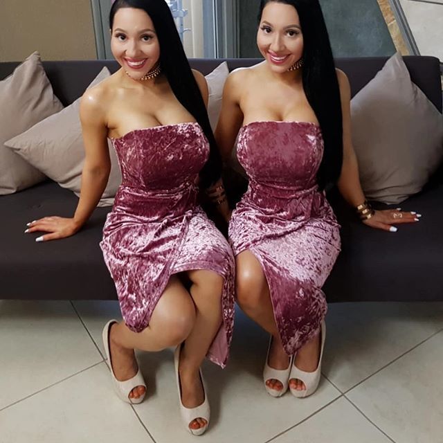 Как след пластични операции за 195 000 паунда еднояйчните близначки Анна и Луси останаха напълно еднакви