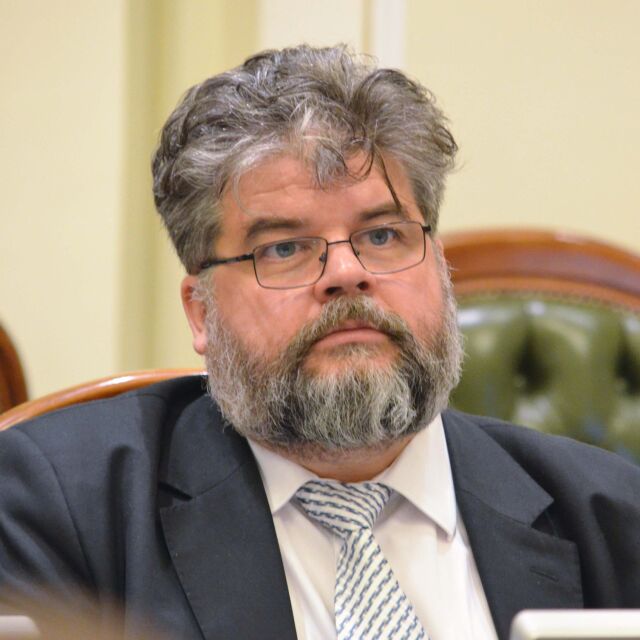 Украински депутат напусна ръководен пост в парламента заради секс скандал